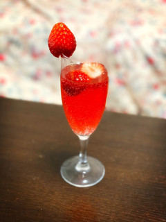 カクテル風 ストロベリーサイダー-レシピのメイン写真