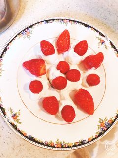 いちごのヨーグルトクリームがけ-レシピのメイン写真