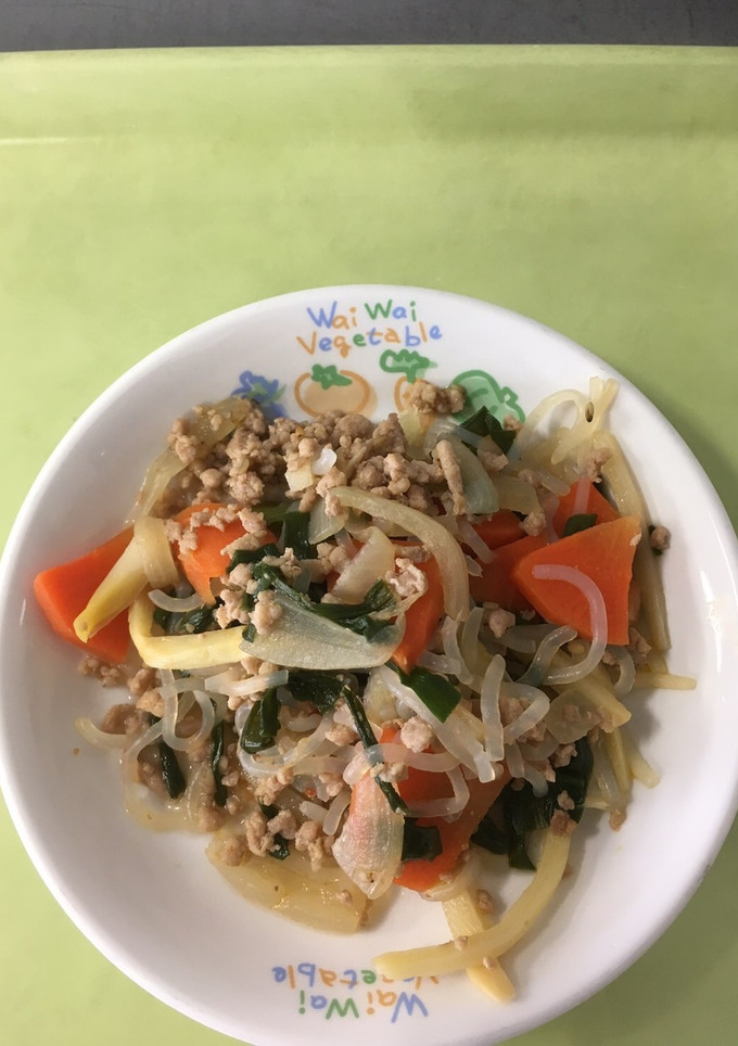 【保育園】ひき肉と白滝のオイスターソース-レシピのメイン写真