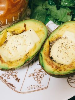 アボカドとのりの佃煮チーズ焼き-レシピのメイン写真