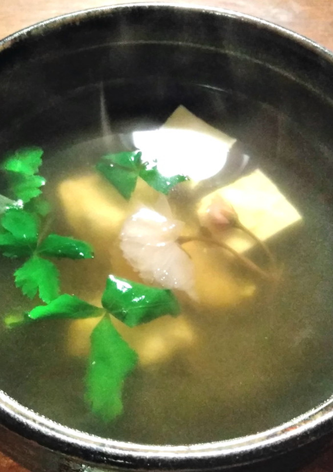 水晶鶏と豆腐のお吸い物　桜の風味-レシピのメイン写真