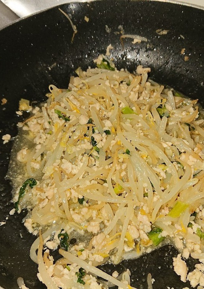 もやしとひき肉の炒め物-レシピのメイン写真