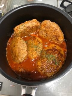 簡単@煮込みハンバーグ用トマトソース-レシピのメイン写真