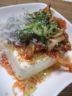 キムチとじゃこの冷奴✿ごまの風味♪-レシピのメイン写真