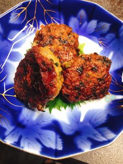 餃子リメイク☆お弁当にも☆照り焼きつくね-レシピのメイン写真