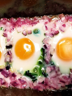 ほうれん草&赤玉ねぎ&巣ごもり玉子♪-レシピのメイン写真