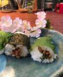 残った寿司飯で納豆大葉おにぎり