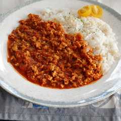 รูปของ ダシと山椒の香り！鶏ムネキーマカレー