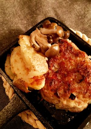 豚ハンバーグ♩(つなぎなしでヘルシー)-レシピのメイン写真