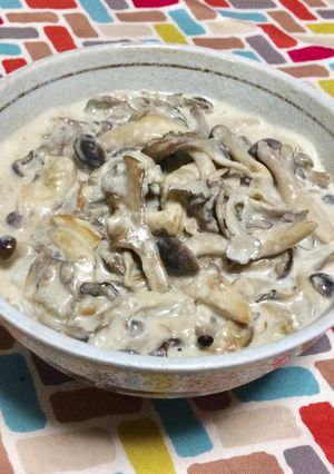 超簡単☆濃厚!クリーミー舞茸きのこうどん-レシピのメイン写真