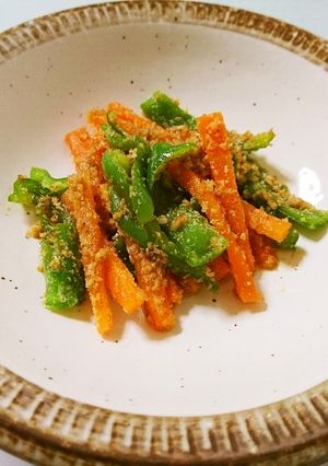 レンジで簡単☆人参とピーマンのごま和え-レシピのメイン写真