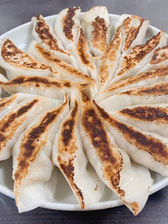 ざく切りキャベツと生姜たっぷり餃子-レシピのメイン写真