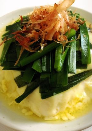 ●胃袋掴め！チーズマヨにんにくニラ温豆腐-レシピのメイン写真