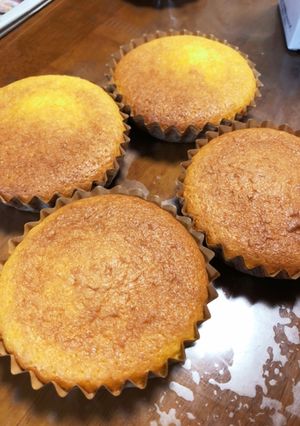 ホットケーキミックスで簡単マドレーヌ-レシピのメイン写真