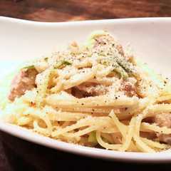 รูปของ 鶏肉とアスパラのクリームパスタ