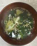 残った卵白で作る！ほうれん草スープ