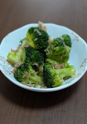 鍋1つ！冷凍ブロッコリーのこく旨おかか-レシピのメイン写真