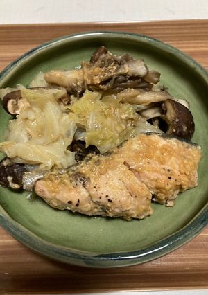 フライパン1つで鮭のちゃんちゃん焼き-レシピのメイン写真