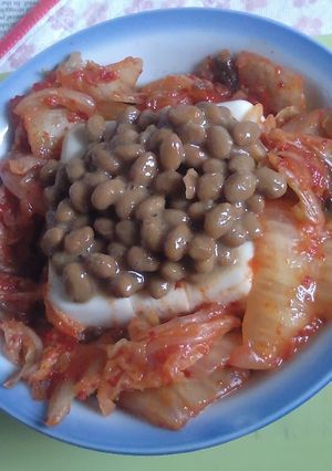 キムチ＋納豆載せ冷奴のタパス-レシピのメイン写真