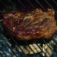 メスキート燻煙焼きステーキ伝説の探求