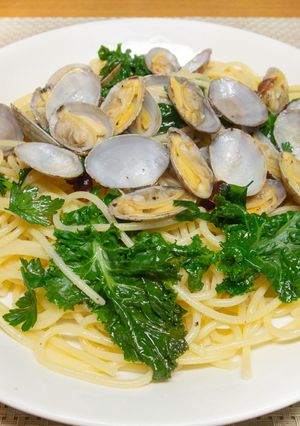 春のケールとイタリアンパセリのボンゴレ-レシピのメイン写真