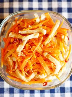 にんじんとちくわの塩ごま和え-レシピのメイン写真