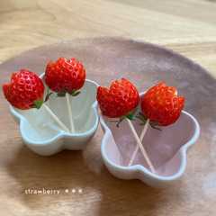 A picture of 苺のチューリップ♡フルーツ♡.