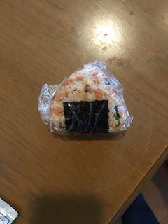 美味しい!ほうれん草鮭バター炒めおにぎり-レシピのメイン写真