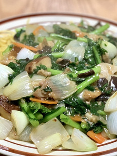 春菊と残り物野菜で【簡単】かた焼きそば-レシピのメイン写真
