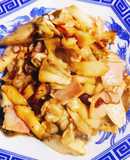 エリンギと舞茸とベーコンのにんにく炒め