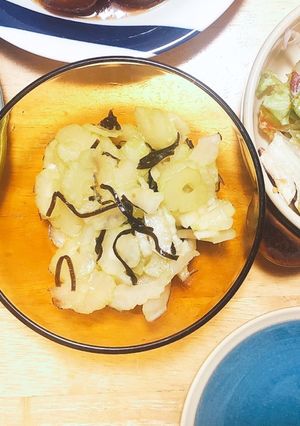 セロリと塩昆布のおつまみサラダ-レシピのメイン写真