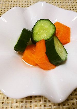 作り置き☆きゅうりと人参の甘酢和え-レシピのメイン写真
