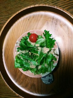 フリルレタスとミニトマトにゴマだれon☺-レシピのメイン写真