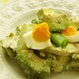 新じゃがとチキンのアボカドバジルサラダ