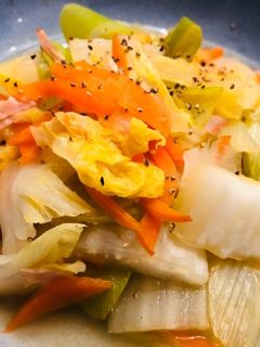 レンジで簡単♡白菜とベーコンのコンソメ煮-レシピのメイン写真