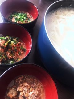 山形名物☆サバ缶と納豆でひっぱりうどん -レシピのメイン写真
