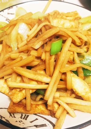 長ネギと油揚げで青椒肉絲風炒め-レシピのメイン写真