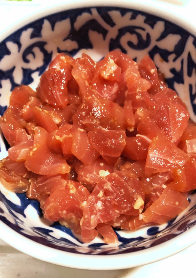 マグロ切り落としを塩麹を使ってオツマミに-レシピのメイン写真