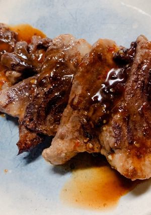 簡単焼くだけ♪ピリ辛☆マグロステーキ-レシピのメイン写真
