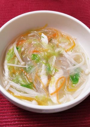 レタスとえのきの麺風食べるスープ☆鶏ガラ-レシピのメイン写真
