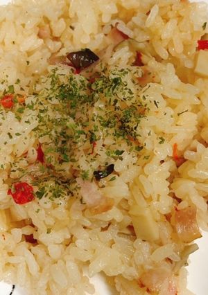 洋風炊き込みご飯♪冷蔵庫にあるもので★-レシピのメイン写真