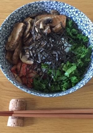【美肌】ケールとテンペのクイック丼-レシピのメイン写真