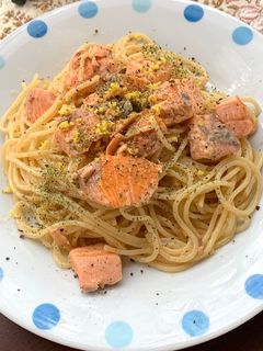 サーモンとレモンクリームのパスタ-レシピのメイン写真