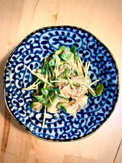 鯖味噌煮缶で♪カイワレときゅうりの和え物-レシピのメイン写真