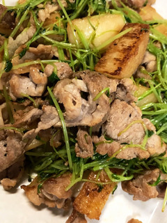 2回目の豆苗!長芋と豚コマ塩胡椒炒め♩-レシピのメイン写真