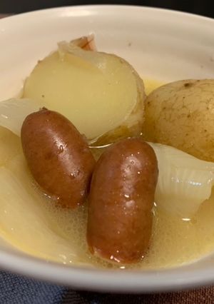 新じゃが新玉ねぎの塩バターコンソメ煮-レシピのメイン写真