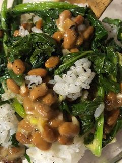 納豆と春菊の胡麻和えのご飯-レシピのメイン写真