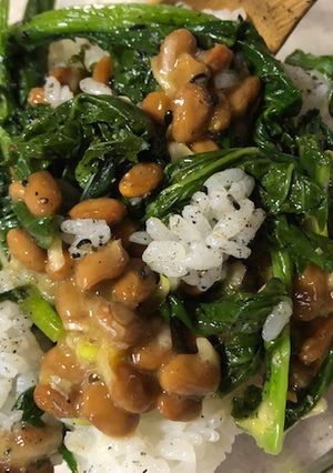 納豆と春菊の胡麻和えのご飯-レシピのメイン写真