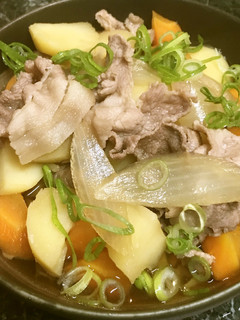 豚肉を炒めずしゃぶしゃぶ仕上げの肉じゃが-レシピのメイン写真