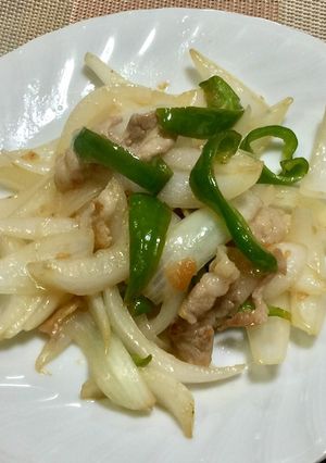 新玉ねぎと豚バラ肉の梅肉炒め-レシピのメイン写真